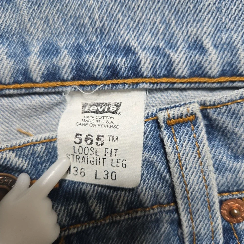 Vintage 90s Levi's 565 Loose Straight Jeans 36x30 Made in USA Wide Leg Faded